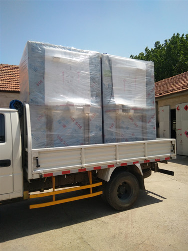 不同行業(yè)對風淋室材質有哪些要求