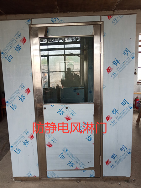 大同風(fēng)淋室廠家：風(fēng)淋室的標(biāo)準(zhǔn)使用規(guī)范，需要注意的地方有哪些？