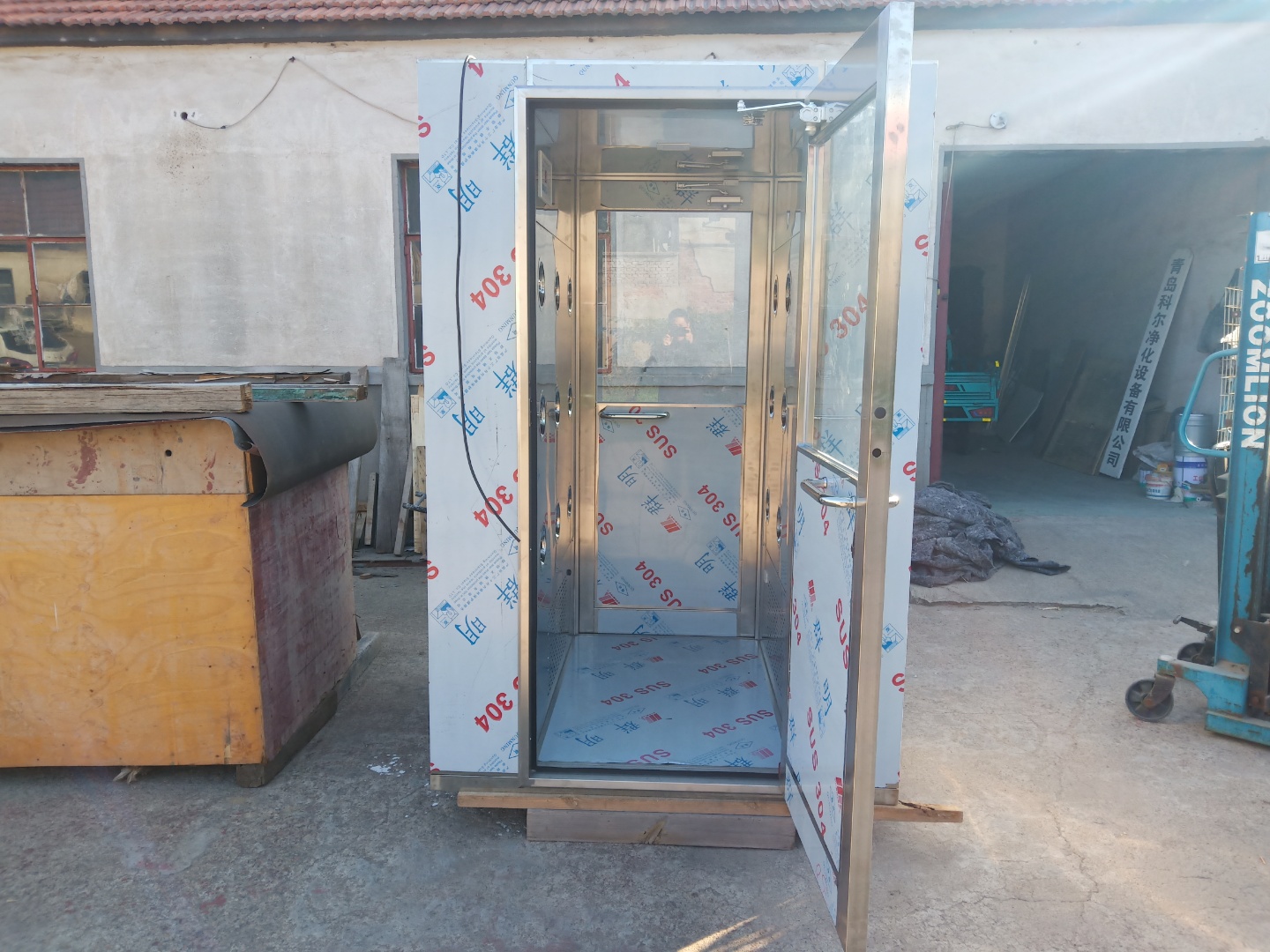 本溪風(fēng)淋室廠家:風(fēng)淋室在手術(shù)室潔凈工程中有什么樣的作用