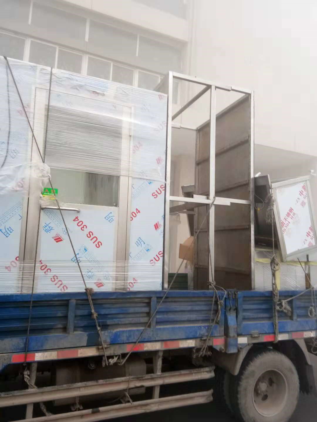 風(fēng)淋室噴嘴出風(fēng)口有什么要求？